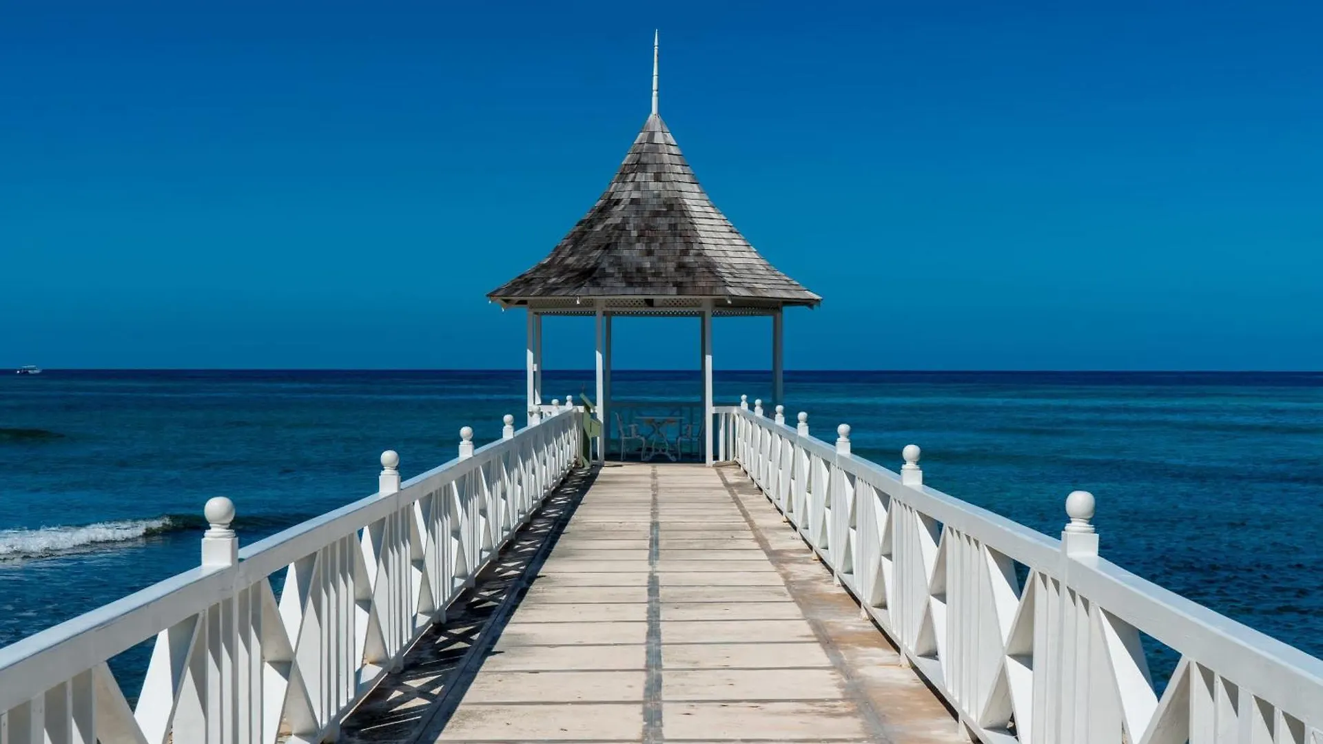 Penzion Hospitality Expert Bts 7 - Pool Beach & Bar Montego Bay Jamajka