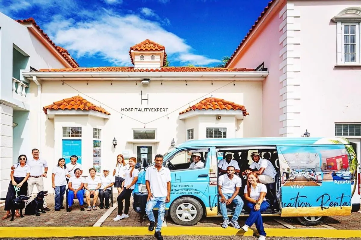 Hospitality Expert Bts 7 - Pool Beach & Bar Montego Bay Inn