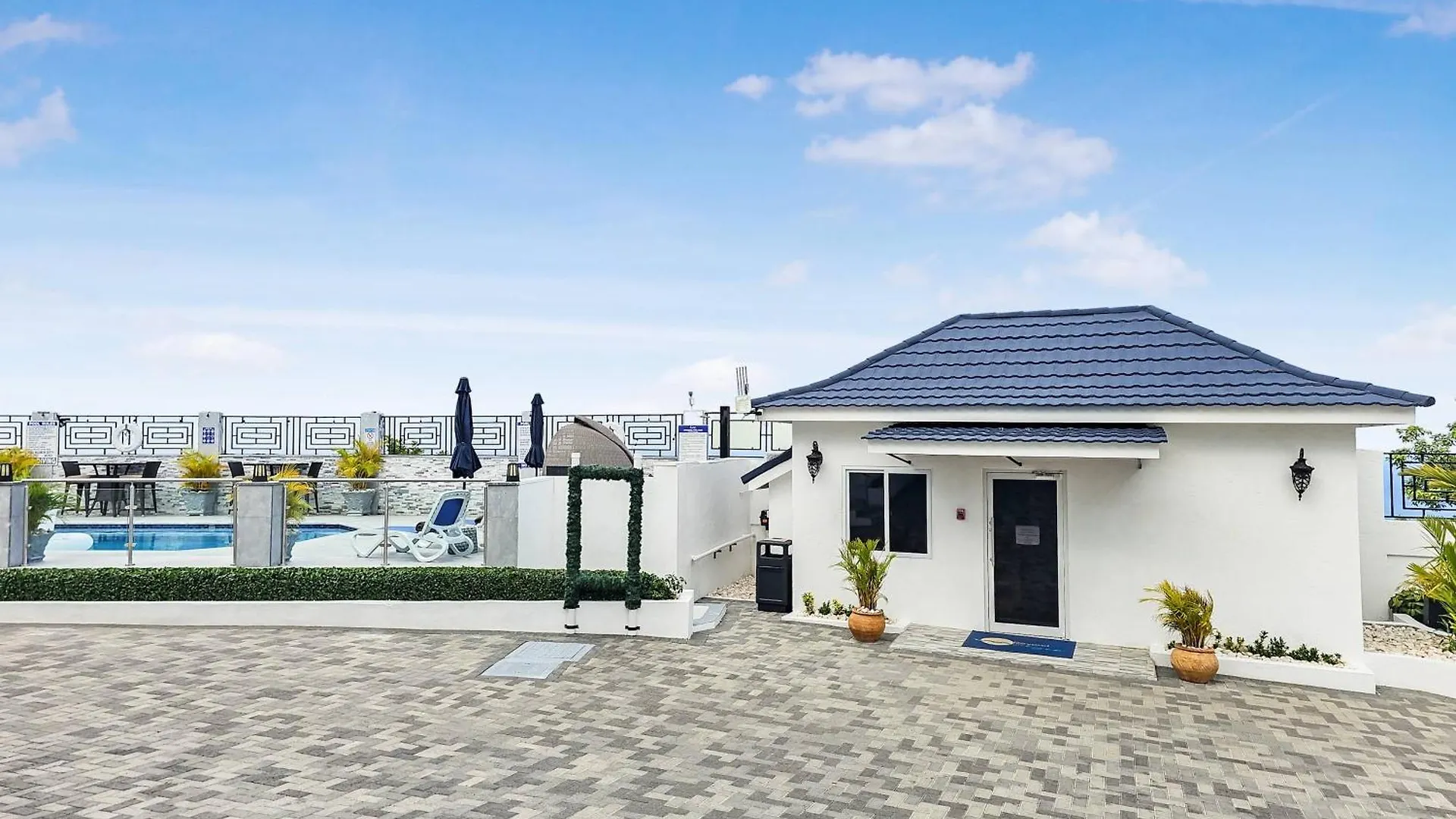 Penzion Hospitality Expert Bts 7 - Pool Beach & Bar Montego Bay