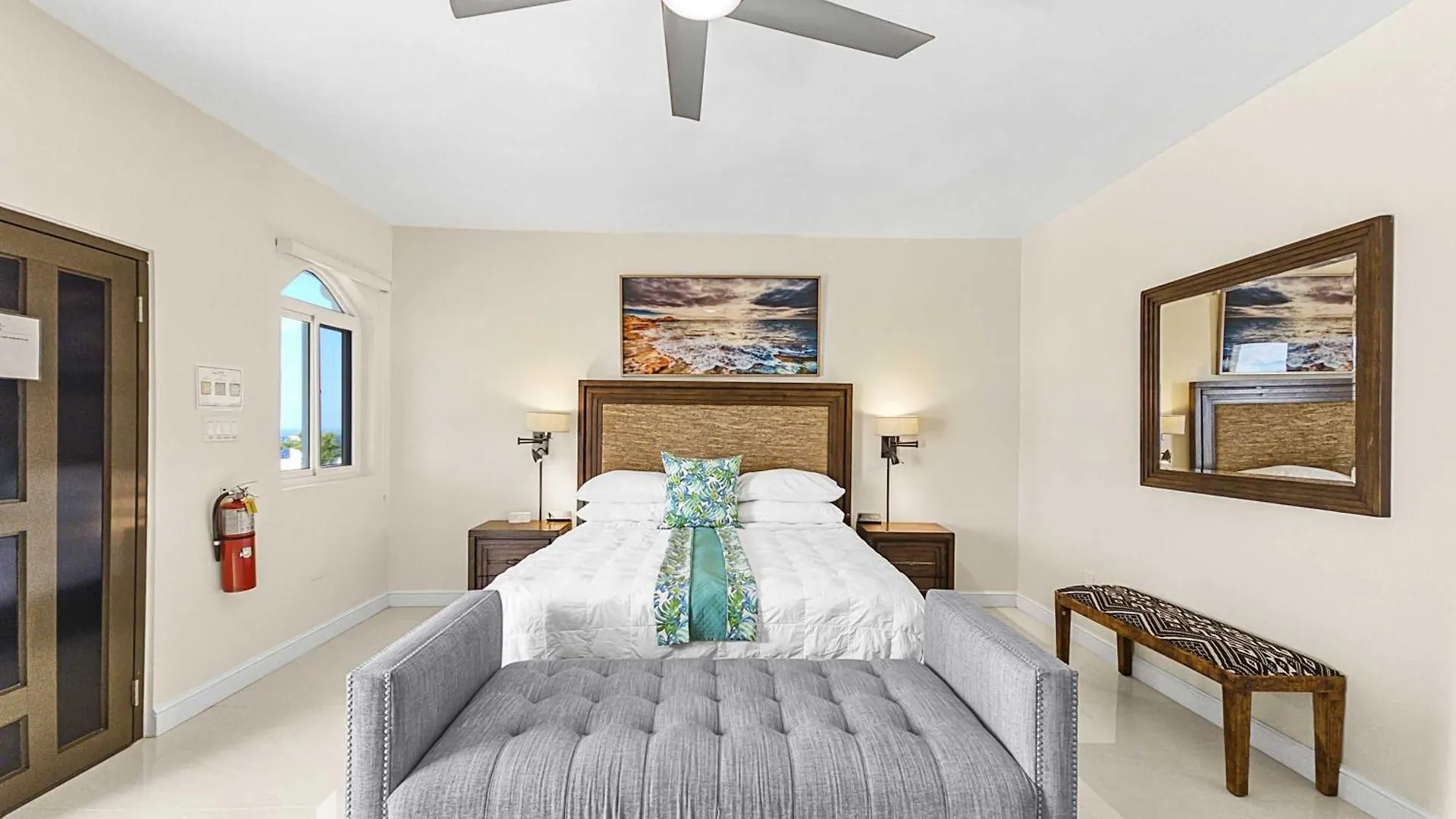 Hospitality Expert Bts 7 - Pool Beach & Bar Montego Bay 0*,